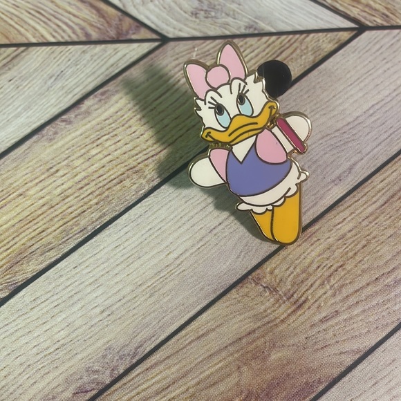 Disney Daisy Duck Pin BUNDLE - Picture 4 of 5